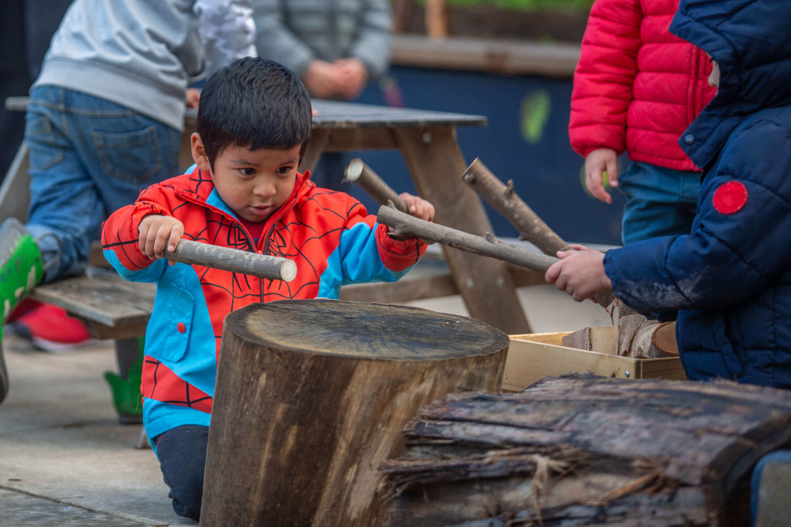 FNN 2/2022 Stumps, jumps and tree cookies: Bringing nature’s benefits to young children in cities