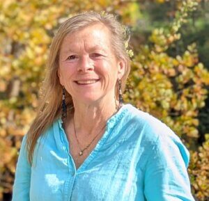 Cheryl DeWelt headshot