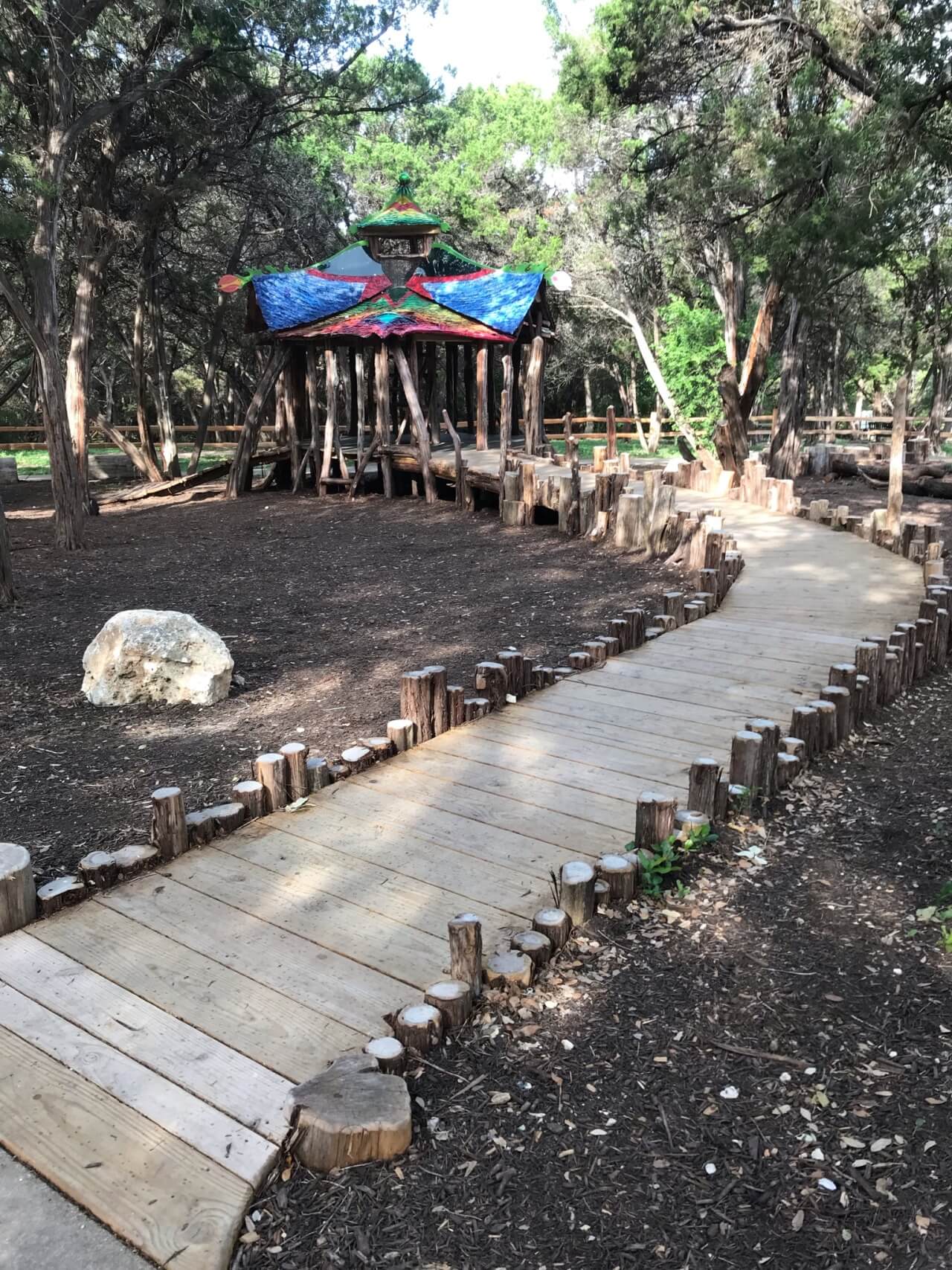 FNN 2/2022 Stumps, jumps and tree cookies: Bringing nature’s benefits to young children in cities