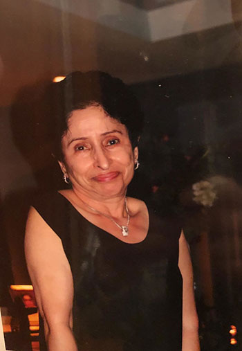 Nayeem Shariff, the first Indian OBGYN doctor in Illinois, is called Manijan by her grandchildren. Photo courtesy of Tanya Pappa.